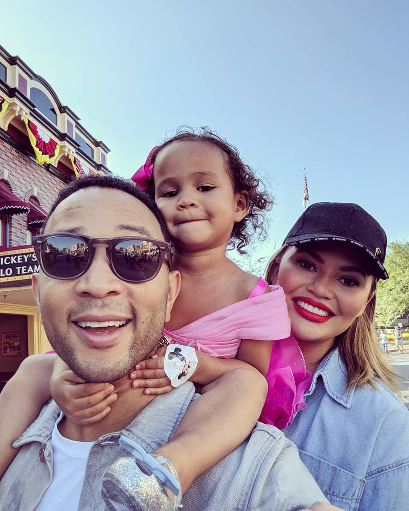 John Legend And Chrissy Teigen Celebrate Luna S Birthday At Disneyland E Online